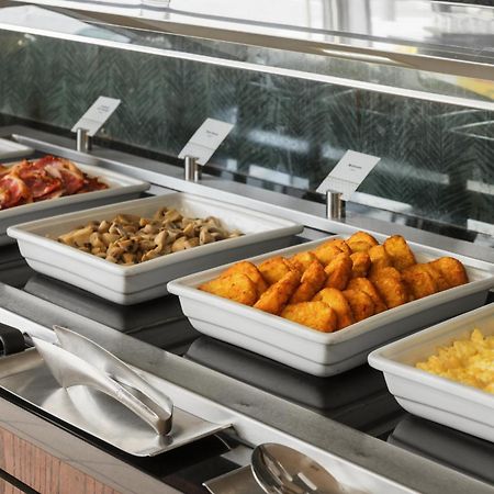 Doubletree By Hilton Hotel Newcastle International Airport Екстериор снимка