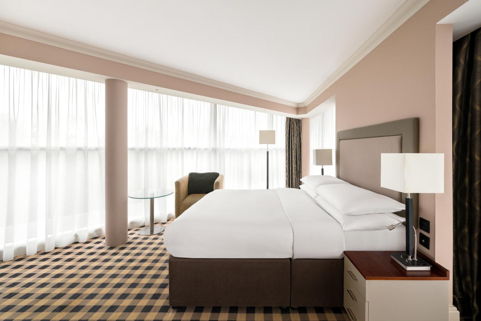 Doubletree By Hilton Hotel Newcastle International Airport Екстериор снимка