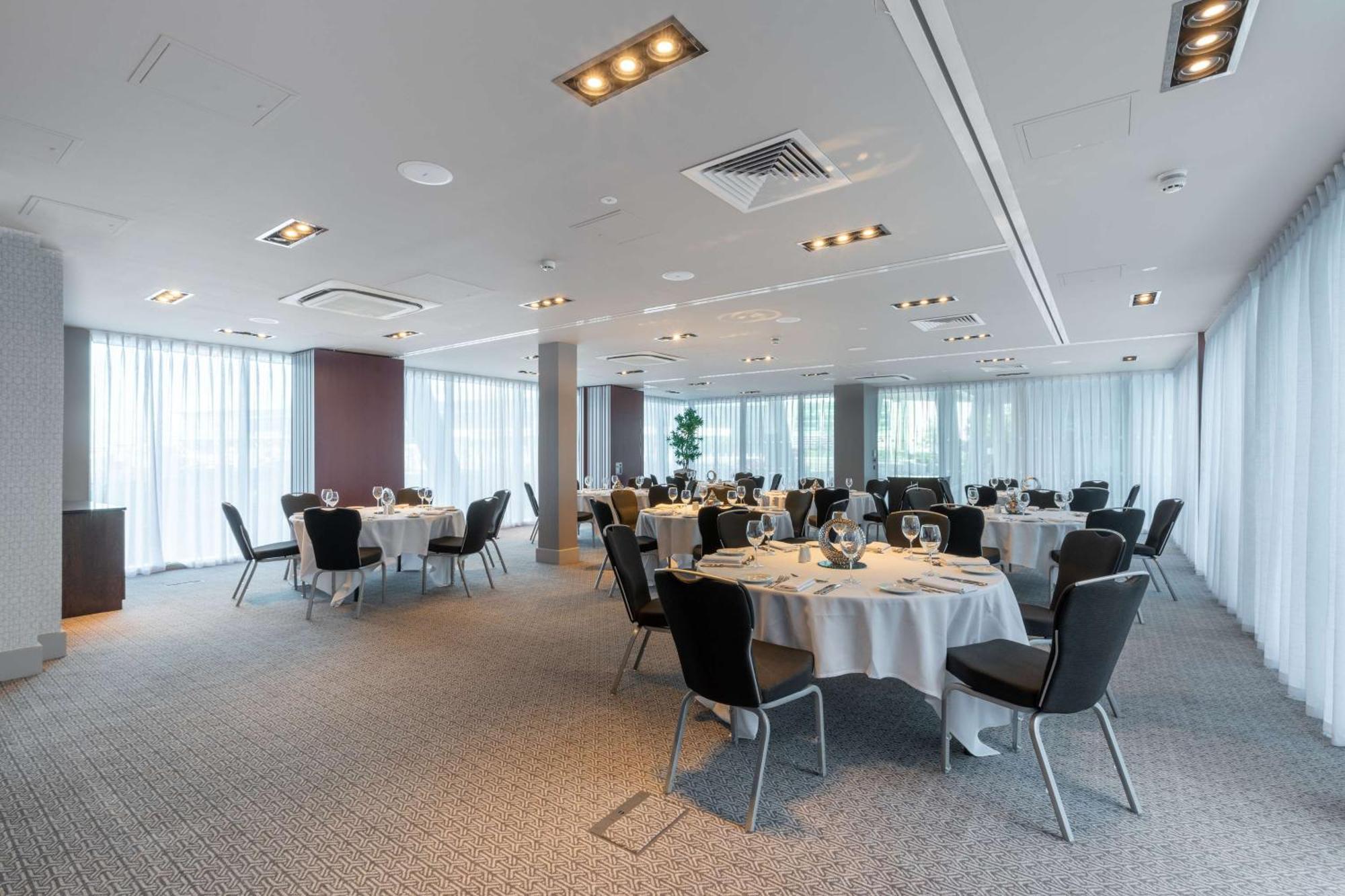 Doubletree By Hilton Hotel Newcastle International Airport Екстериор снимка