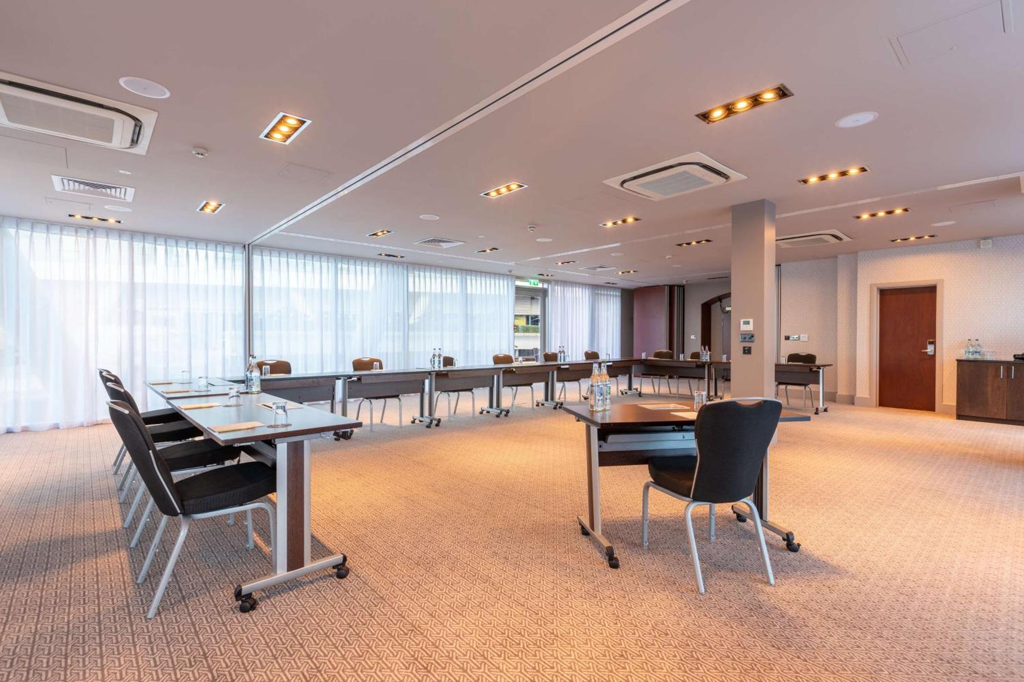 Doubletree By Hilton Hotel Newcastle International Airport Екстериор снимка
