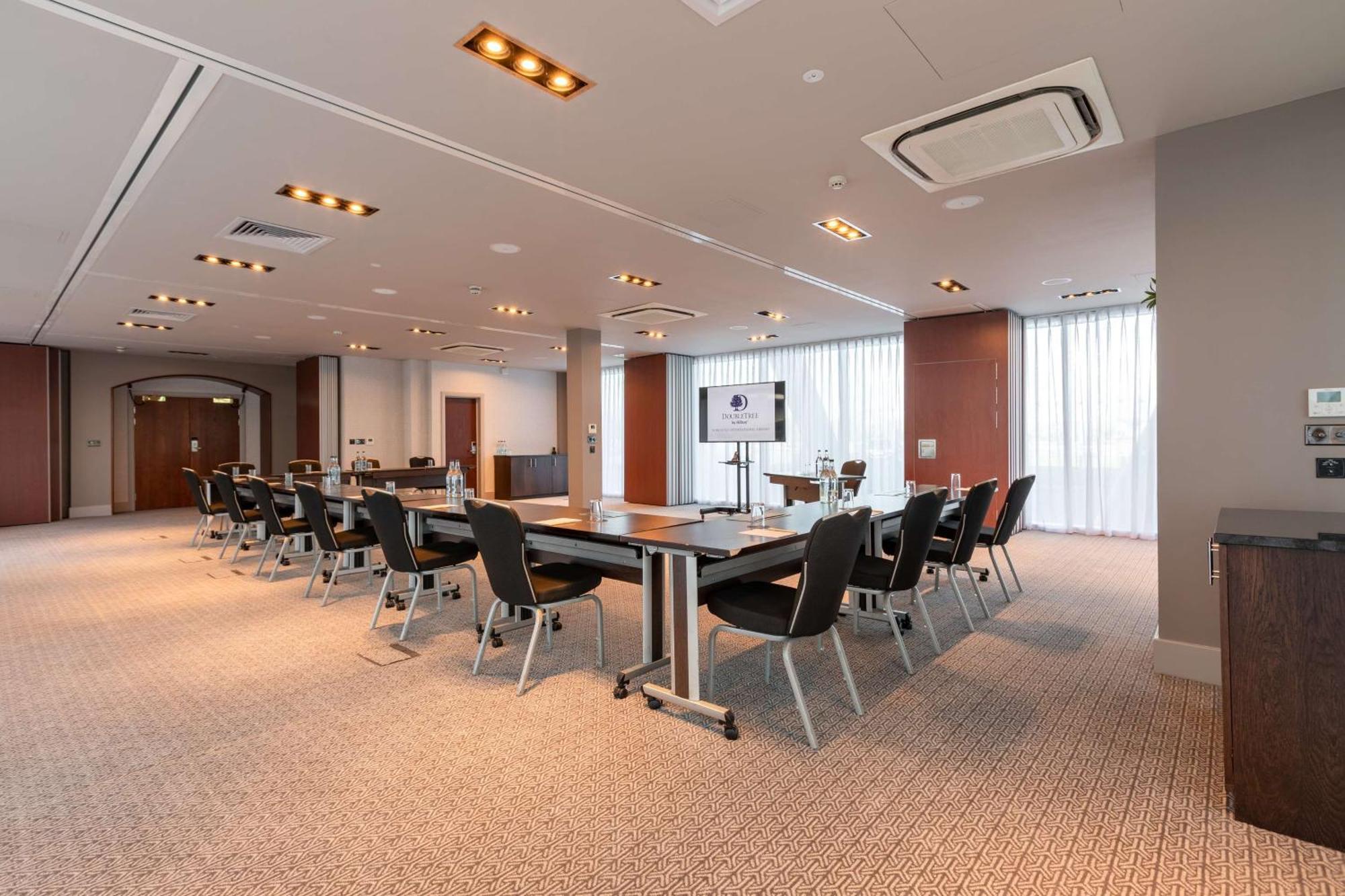 Doubletree By Hilton Hotel Newcastle International Airport Екстериор снимка