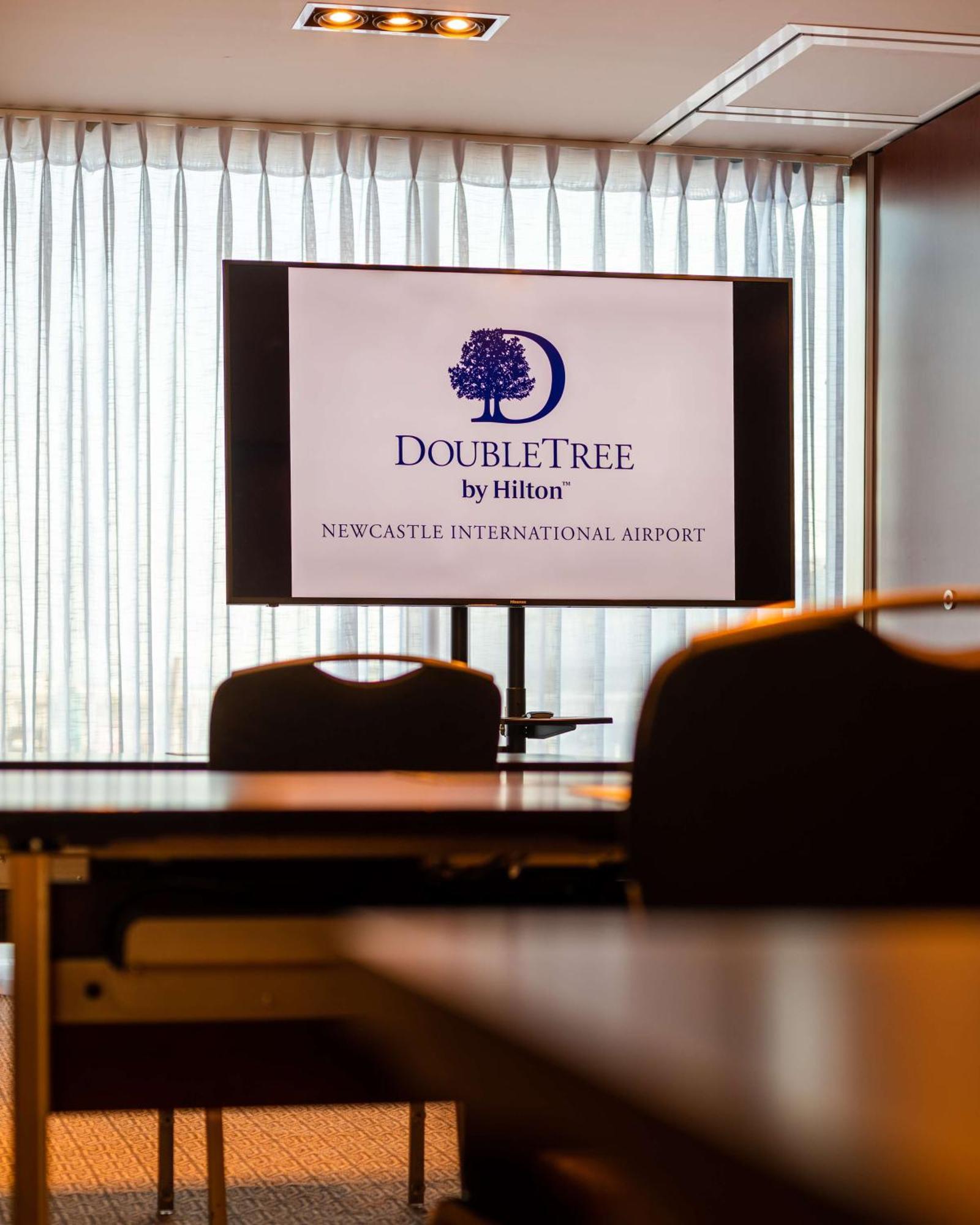 Doubletree By Hilton Hotel Newcastle International Airport Екстериор снимка